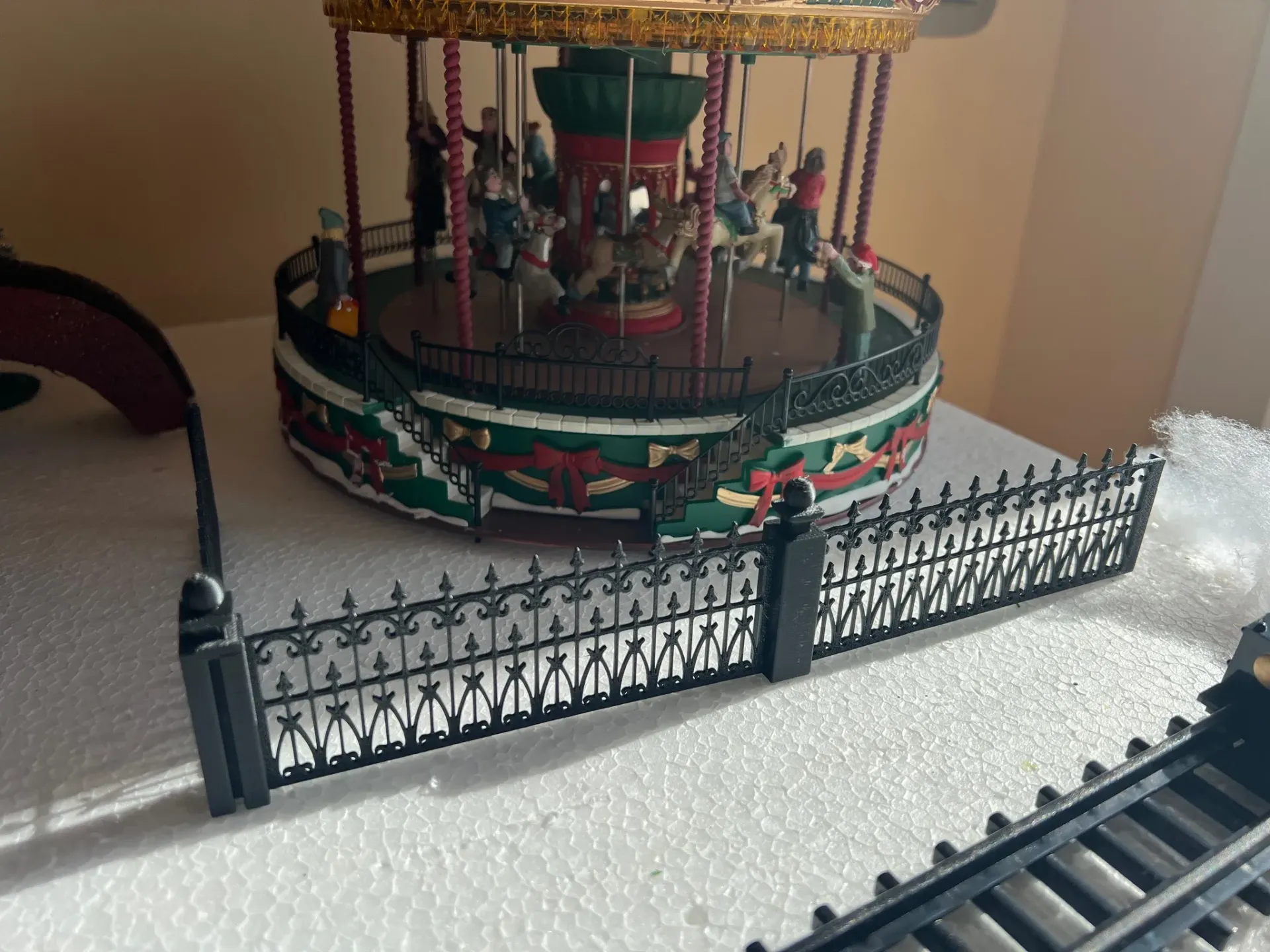 Set 5 Ringhiere + 6 Piloni a Punta – Stampa 3D per Villaggi Lemax 🎄