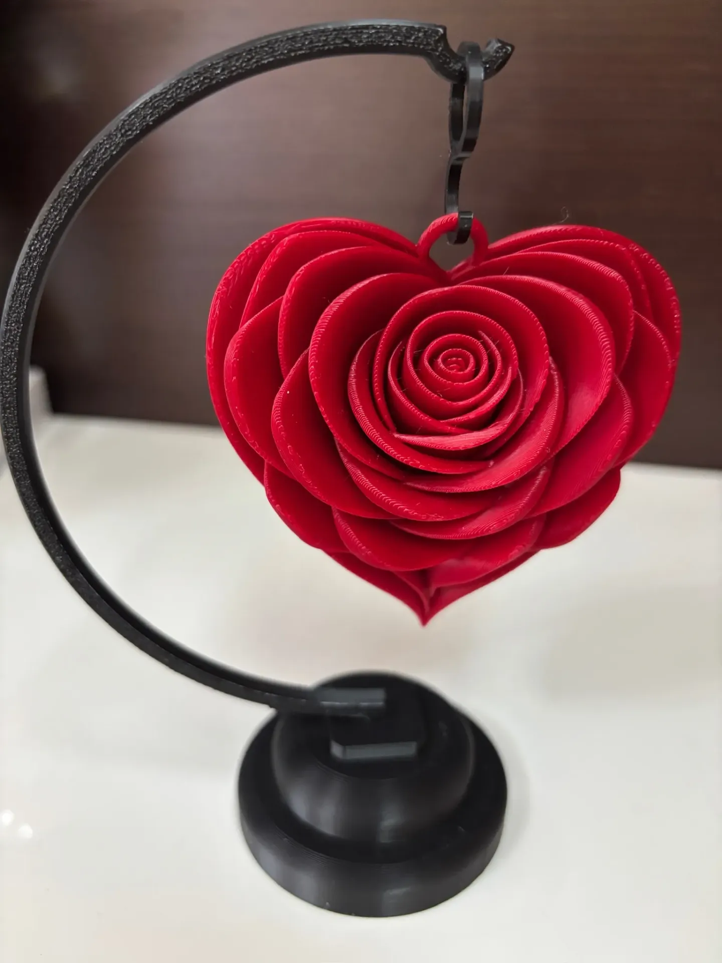 Rosa a cuore sospesa – Idea regalo San Valentino